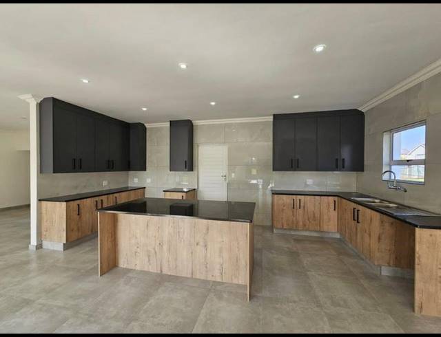 3 BEDROOM HOUSE FOR SALE IN RIVERSPRAY LIFESTYLE ESTATE